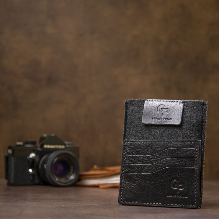 Кожаный картхолдер Grande Pelle 11500 черный