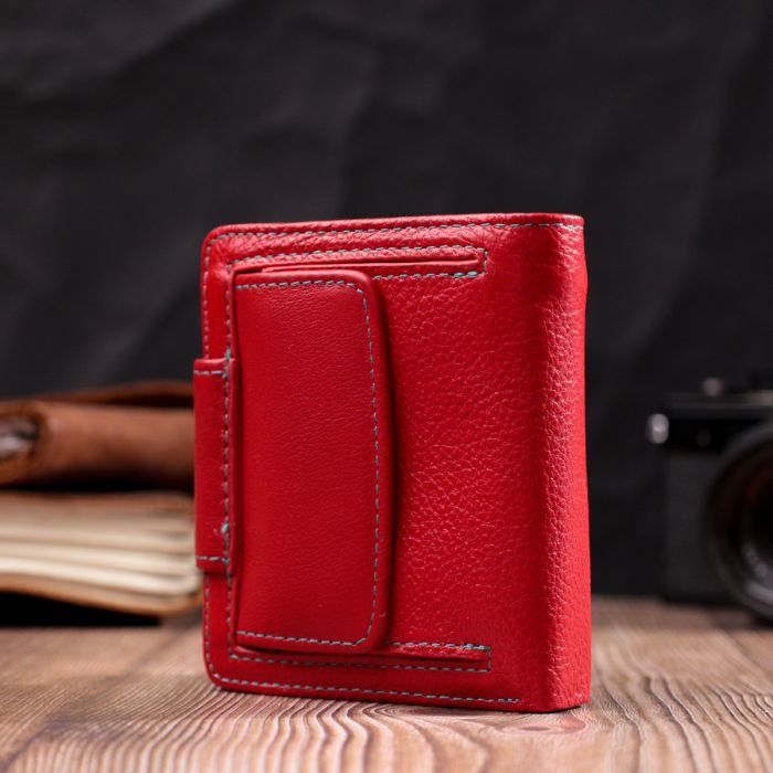 Шкіряний яскравий гаманець з монетницею ST Leather 19453 червоний