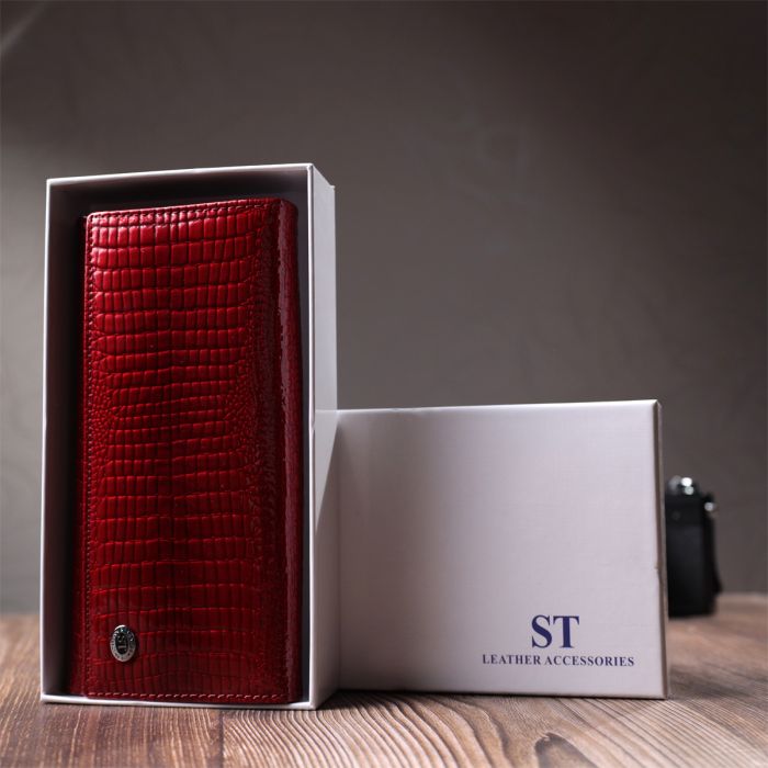 Шкіряний лакований гаманець з блоком для кредитних карток ST Leather 22682 червоний