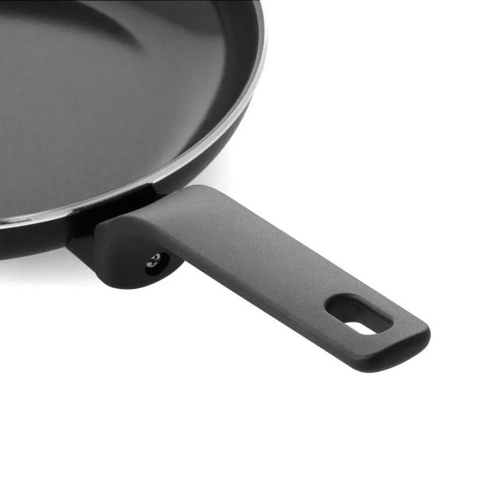 Сковорода GreenPan Essence Perforated Base 28 см з керамічним покриттям (CC009041-001)