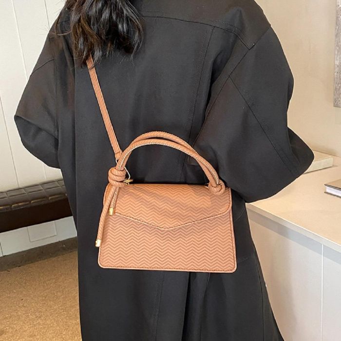 Кросбоді каркасне з еко-шкіри Lilly P1-86148C коричневе