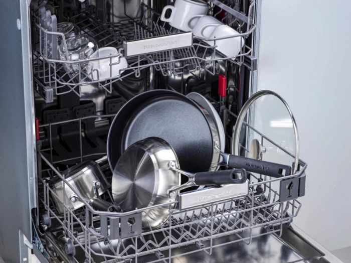 Сотейник з кришкою KitchenAid CSS 26 см 3,6 л з керамічним покриттям (CC005704-001)