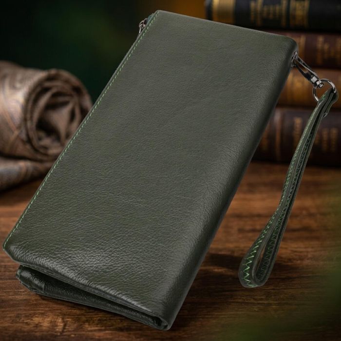 Красивый кожаный кошелек на три отделения ST Leather 23110 зеленый