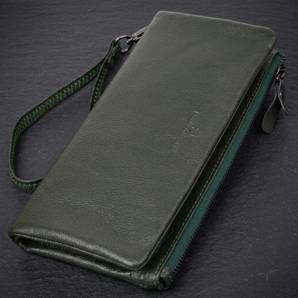 Зручний гаманець для жінок з ременем з натуральної шкіри ST Leather 23104 зелений