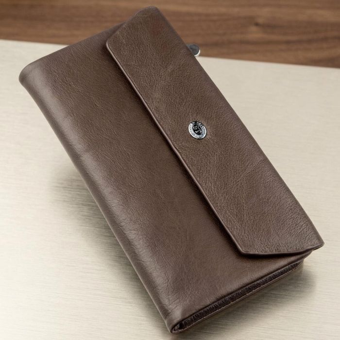 Практичний жіночий гаманець-клатч ST Leather 18841 коричневий